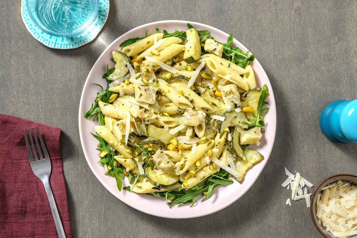 Penne à la crème de basilic maison & pistaches