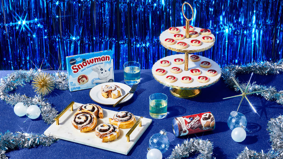 Pillsbury Grands! Hot Cocoa Rolls & Snowman Cookies