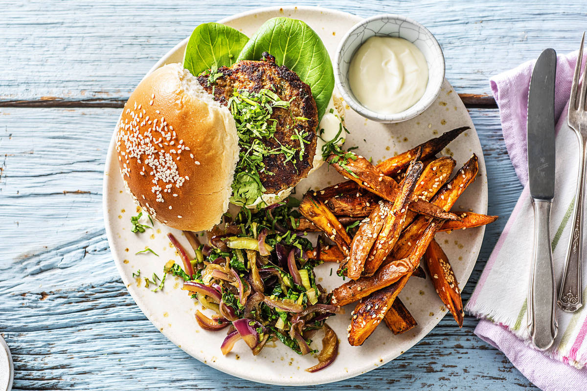 Pittige Thaise hamburger met limoenmayonaise
