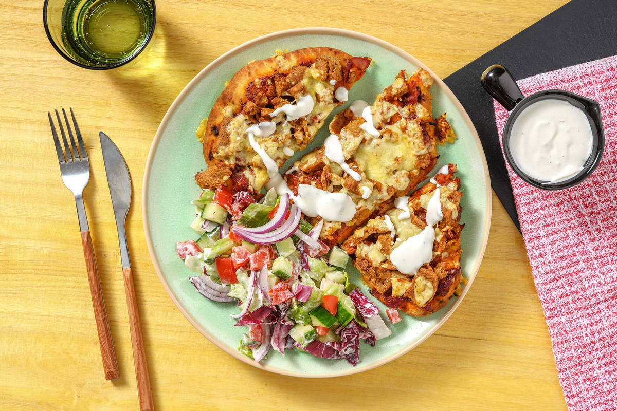 Naanpizza met vegetarische döner van knolselderij