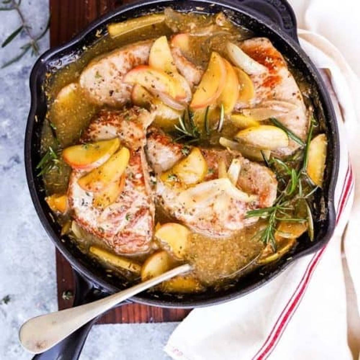 Skillet Chicken and Apples