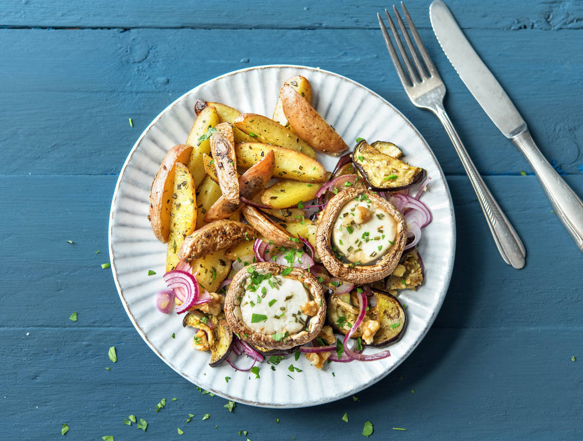 Portobello’s uit de oven met geitenkaas en walnoten
