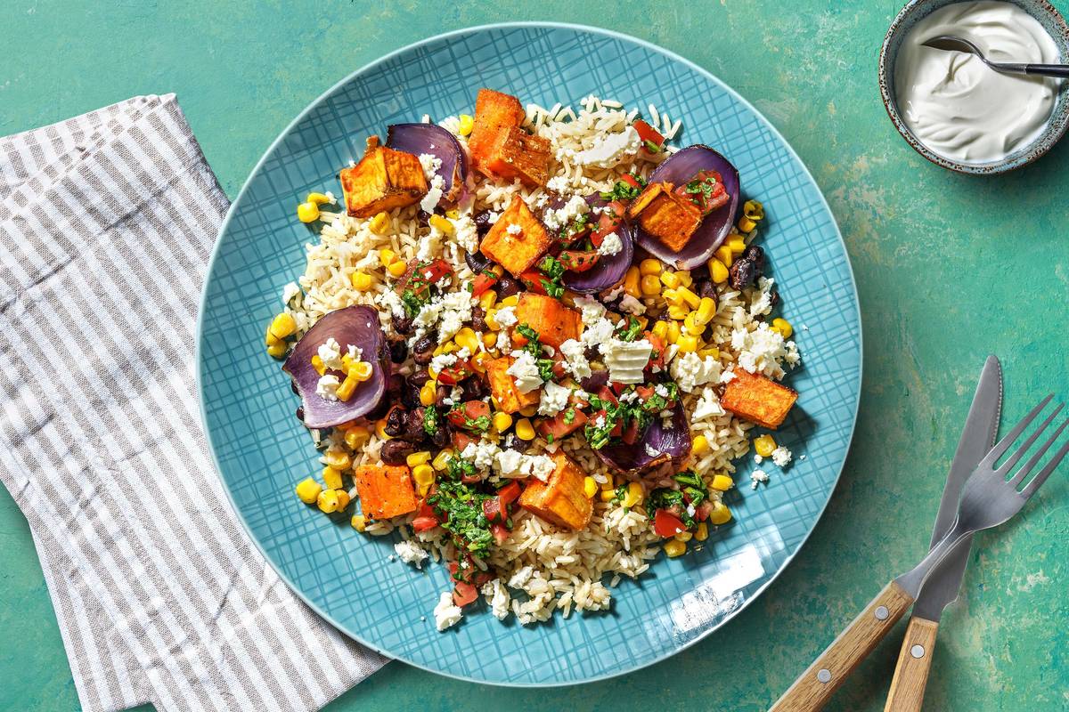 Riz et salsa épicée, patate douce, fromage de chèvre