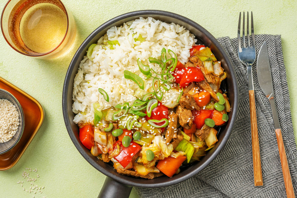 Roerbak met vegetarische runderstukjes in teriyaki