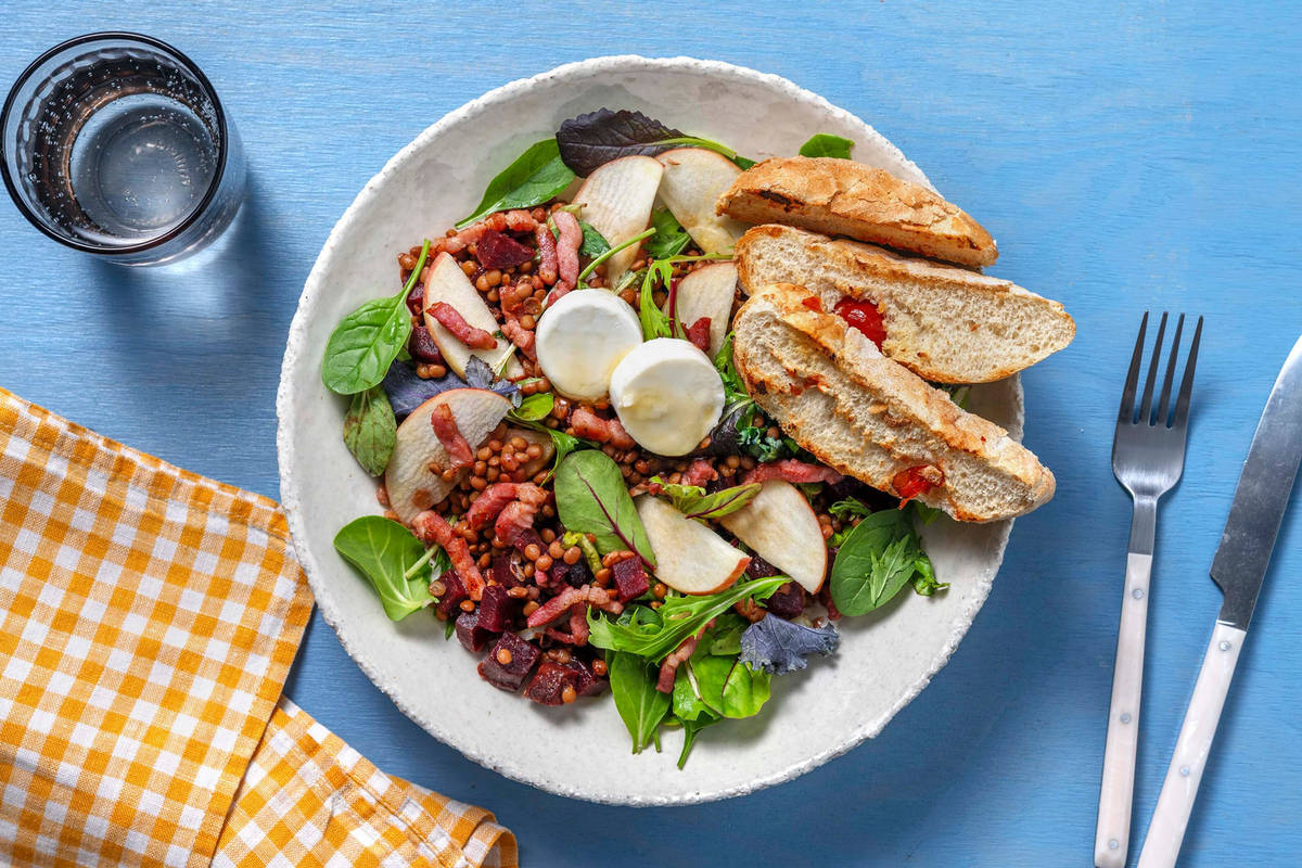 Rote-Beete-Salat mit Ziegenkäsetalern
