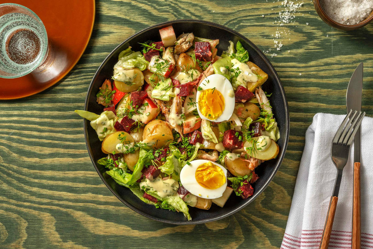 Salade de grenailles à la betterave et au maquereau fumé 