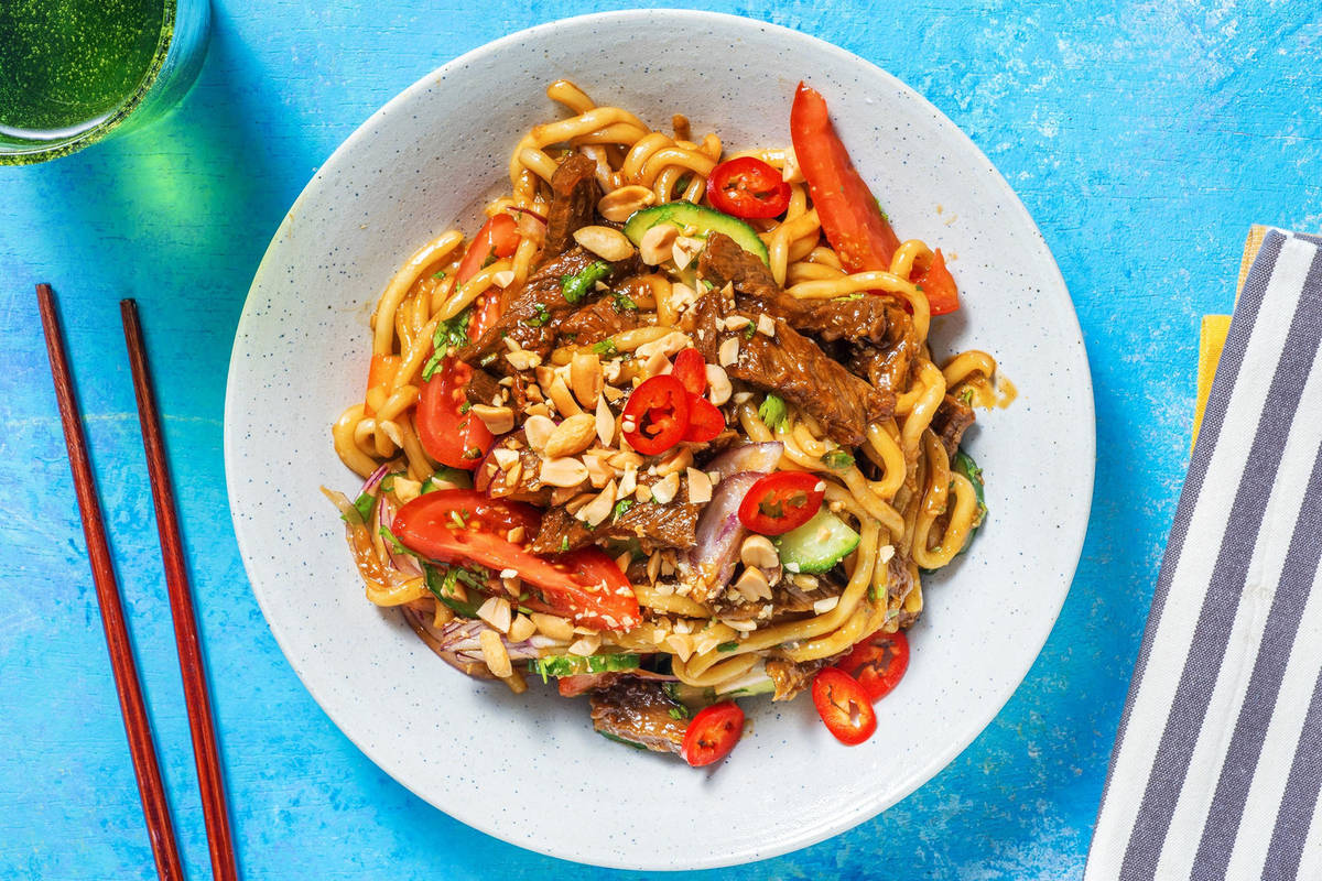 Aziatische fusionsalade met vegetarische runderstukjes
