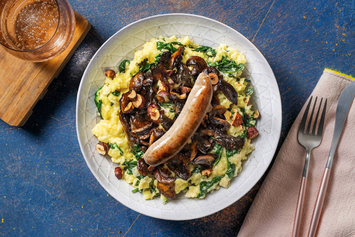 Saucisse fermière et purée de pommes de terre et céleri-rave