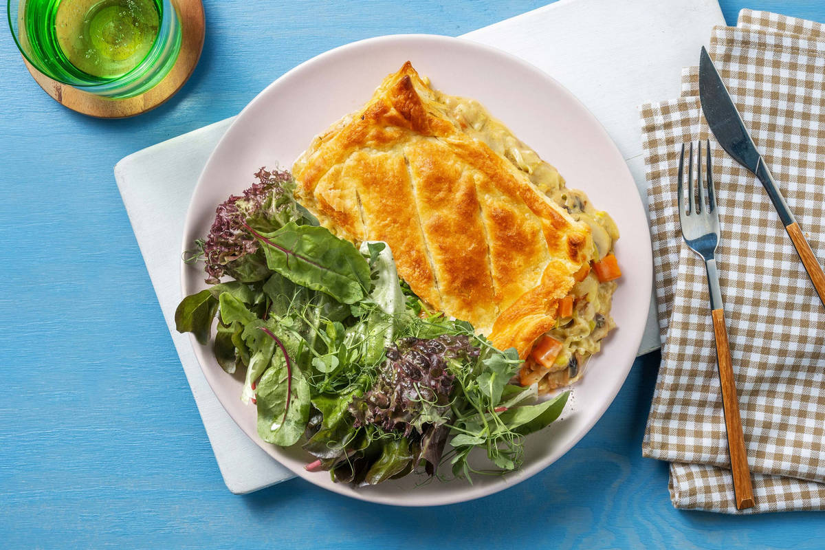 Hartige pastei met vegetarische groentenragout