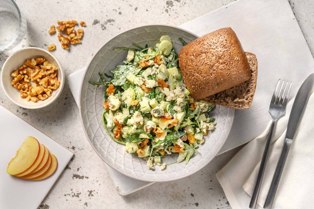 Waldorfsalade met blauwe kaas en walnoot