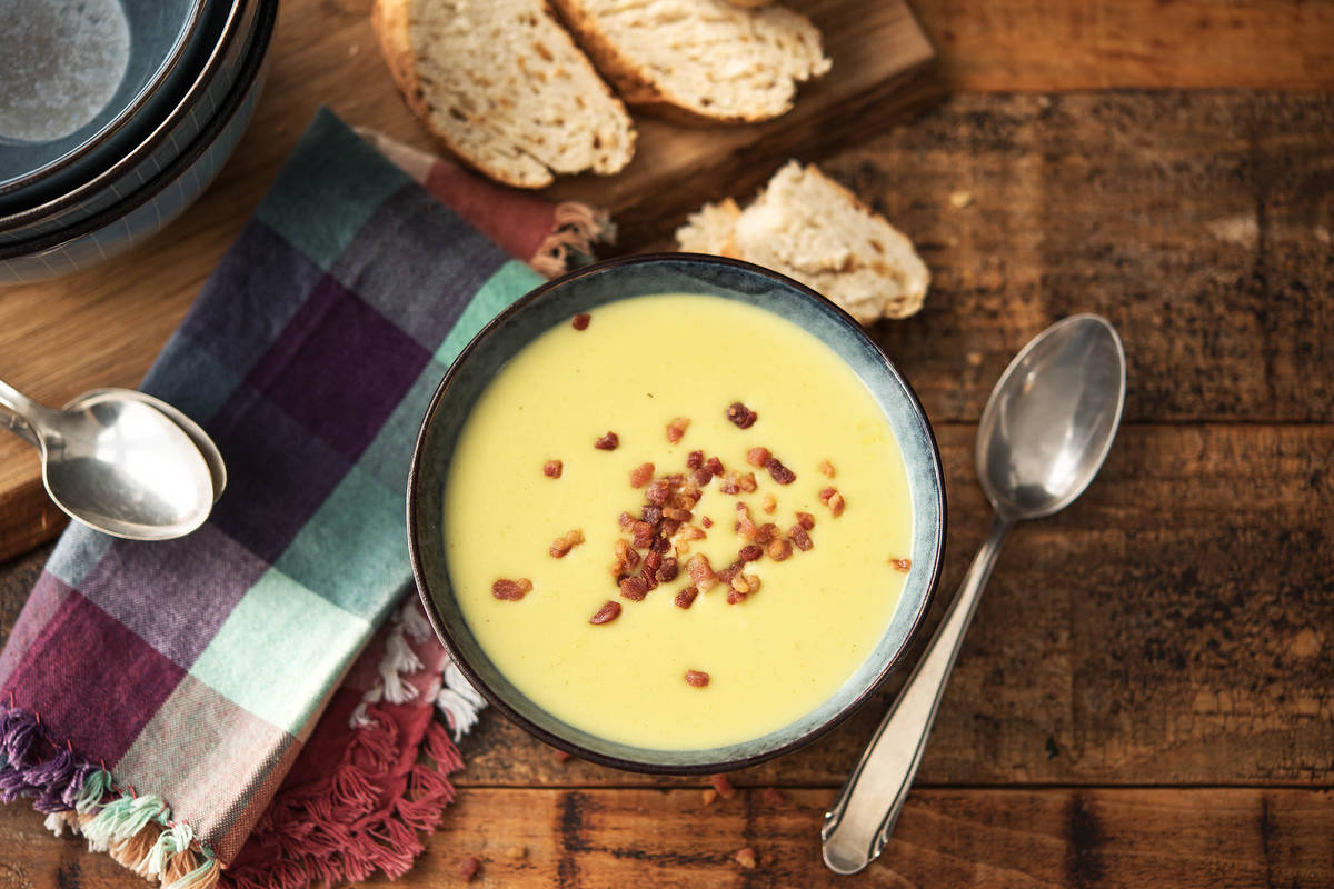 Wärmende Rosenkohl-Creme-Suppe