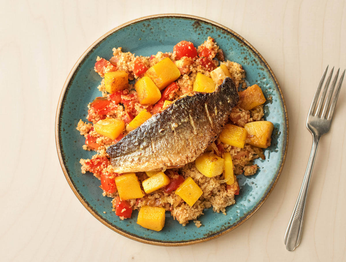 Zeebaarsfilet met kruidige bulgur en zoete pompoen