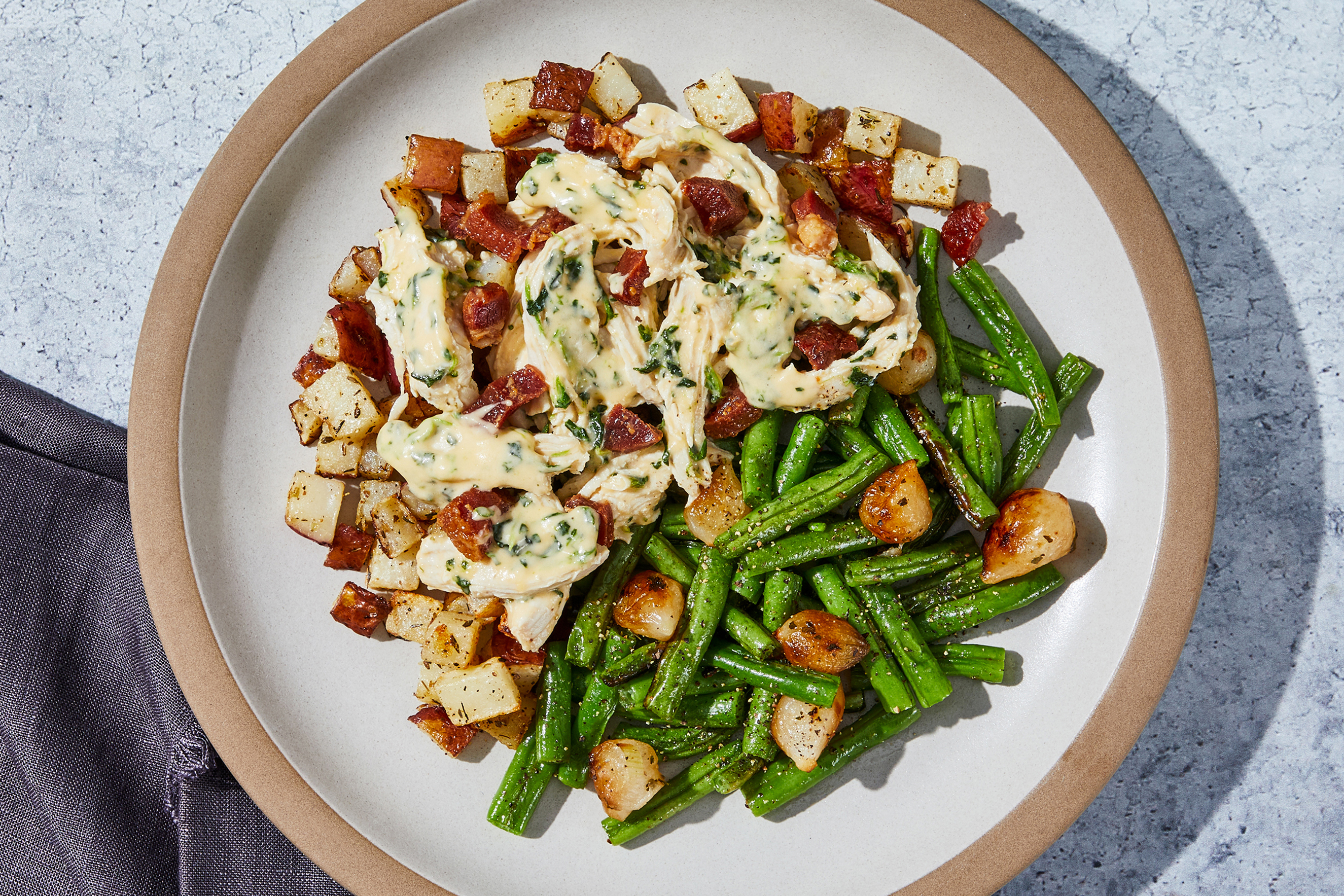 Smoked Gouda & Bacon Shredded Chicken Hash