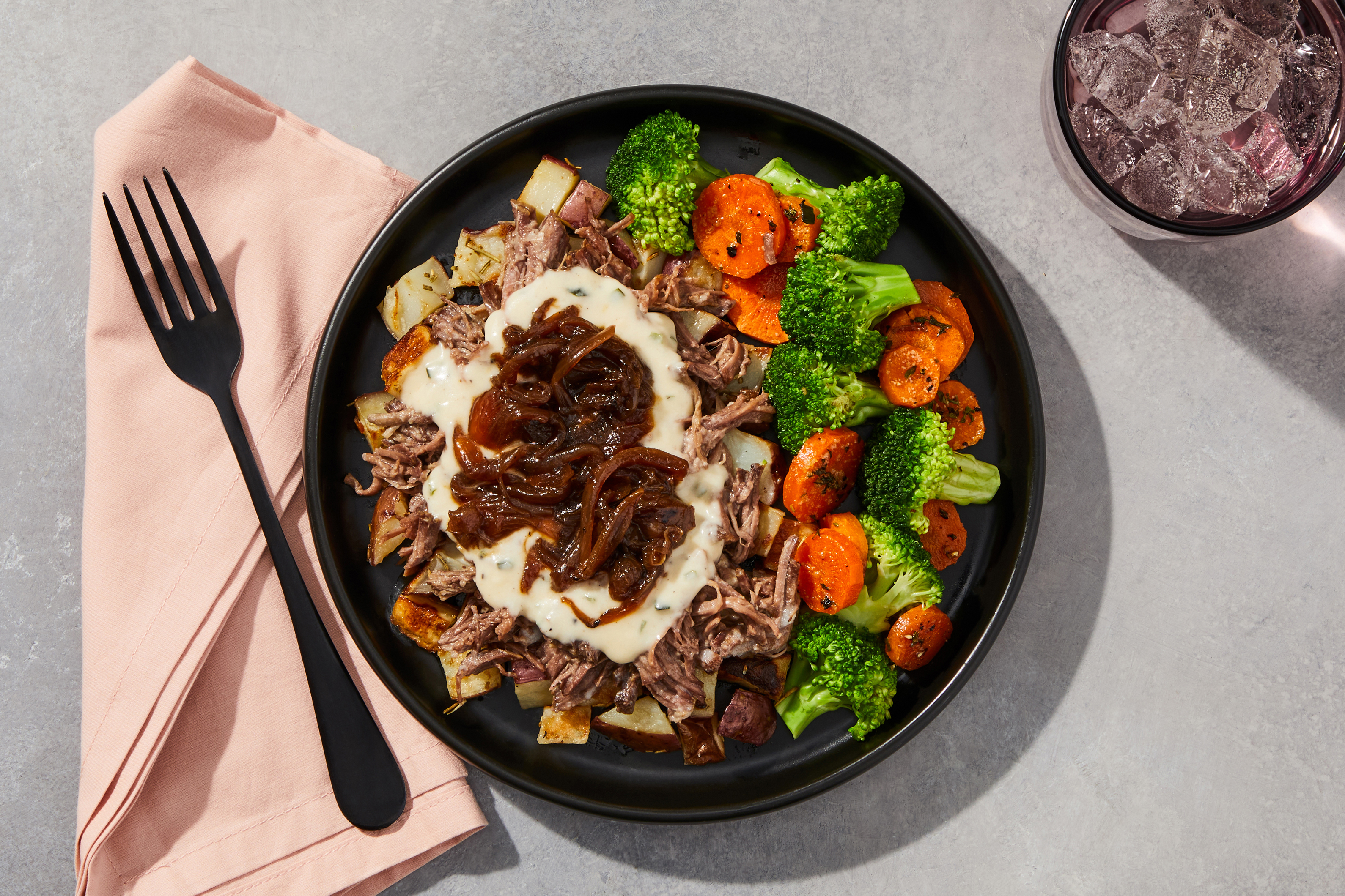 Caramelized Onion & Gouda Shredded Beef