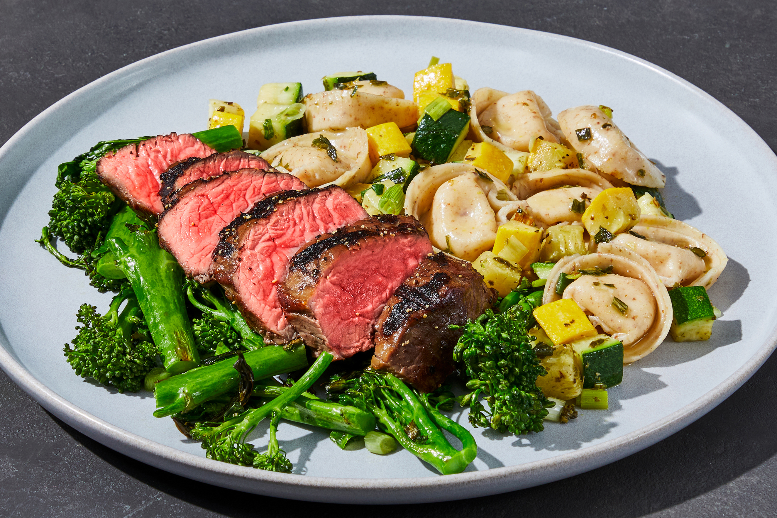 Garlic Filet Mignon & Parmesan Tortellini