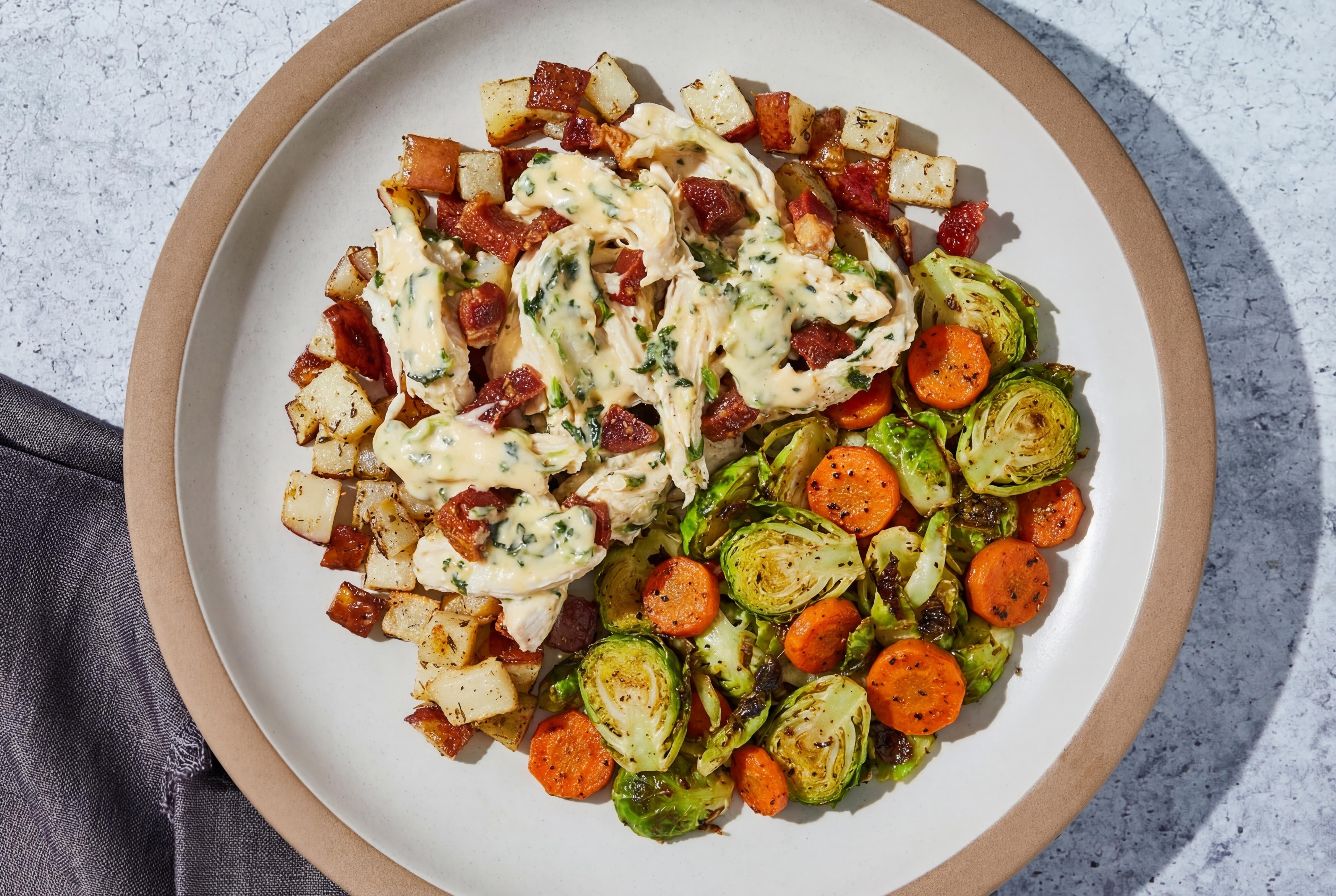 Smoked Gouda & Bacon Shredded Chicken Hash