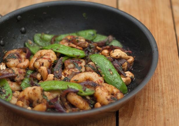 Chilli Cashew Prawns