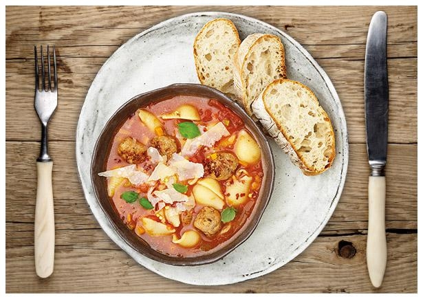 Italienische „Polpetti“ Nudelsuppe
