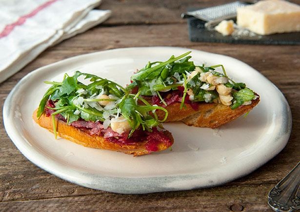 Beetroot & Pear Bruschetta (v)