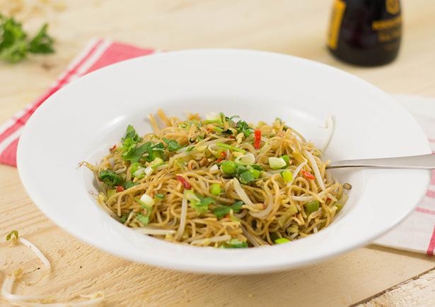 Pad Thai met kip en verse koriander