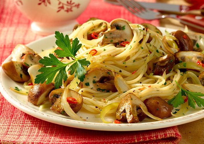 Spaghettini mit Chili-Champignons