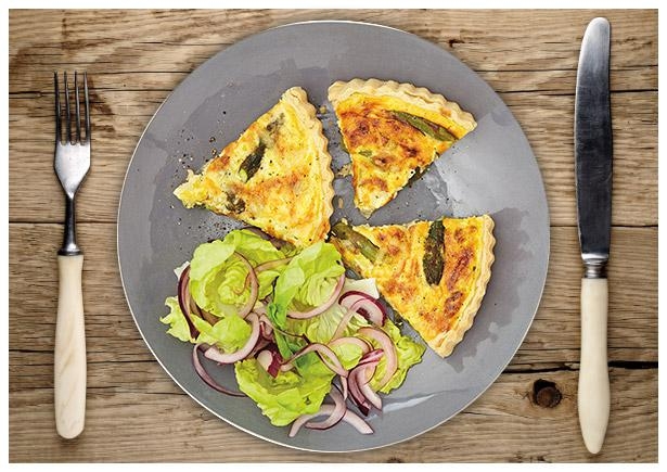 Delikater grüner Spargel-Porree Quiche