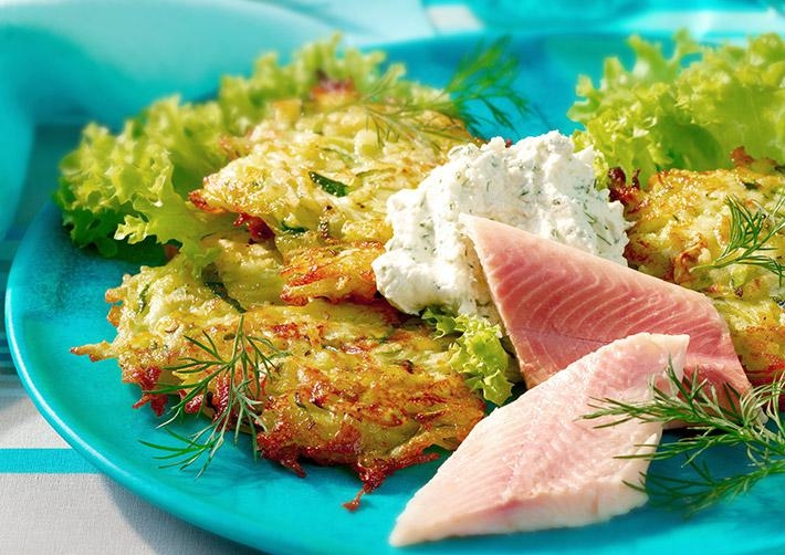 Kartoffelpuffer mit Räucherforelle  