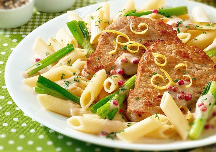  Schnitzel mit Zitronensoße       