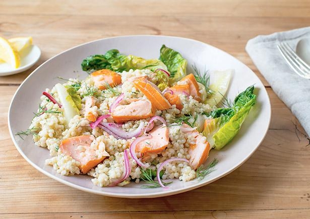 Stremellachs auf  lauwarmem Perlgraupen-Salat
