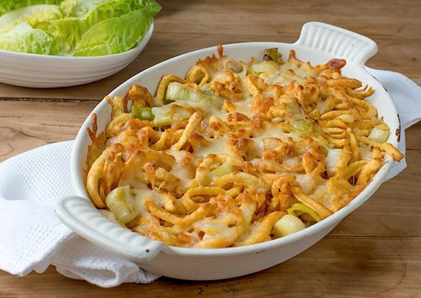 Spätzle Porree-Auflauf verfeinert  mit Gratin Käse