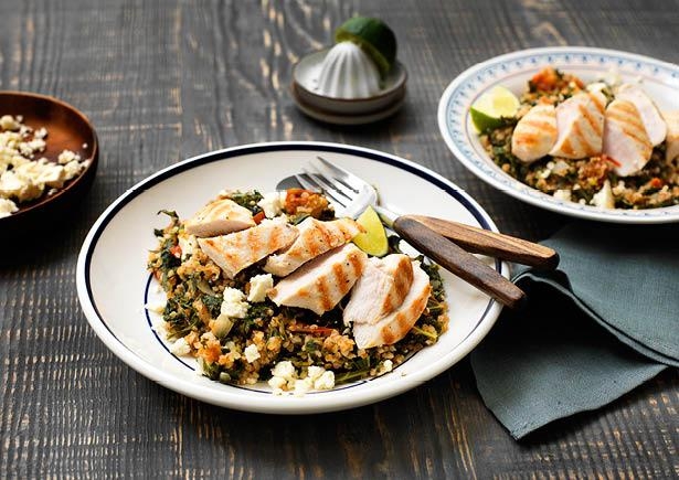 Bulgur met Hollandse boerenkool, feta en gegrilde kipfilet