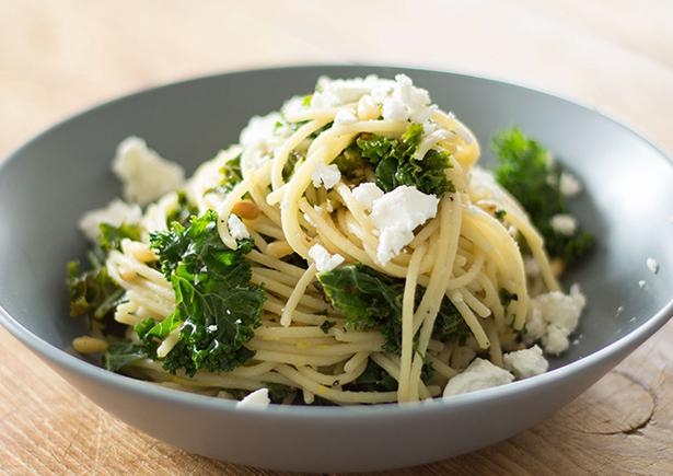 Kale, Pine Nut & Fetta Spaghetti (v)