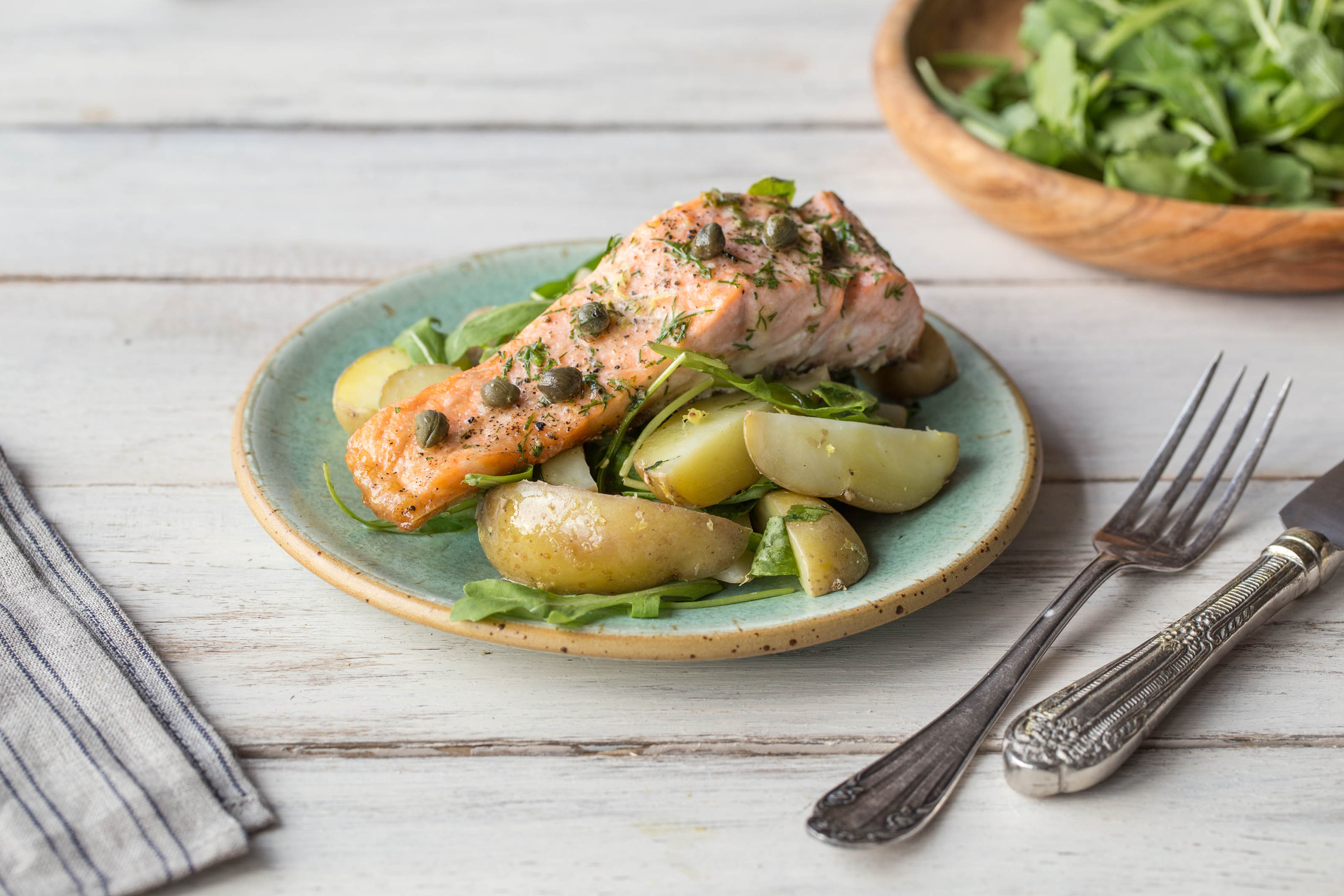 Pan-Fried Salmon in a Dill and Butter Sauce