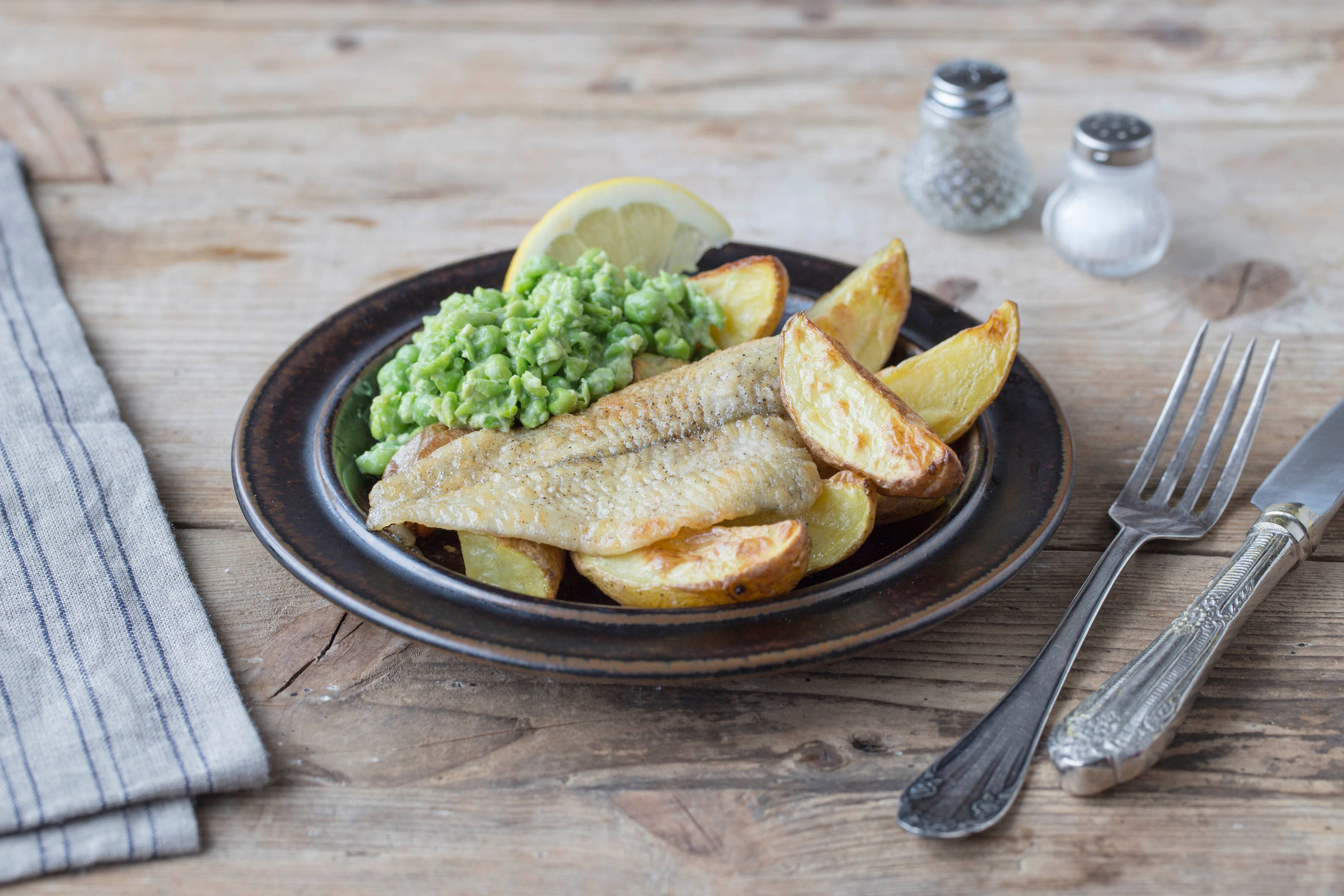 (Slightly Fancy) Fish n’ Chips n’ Mushy Peas