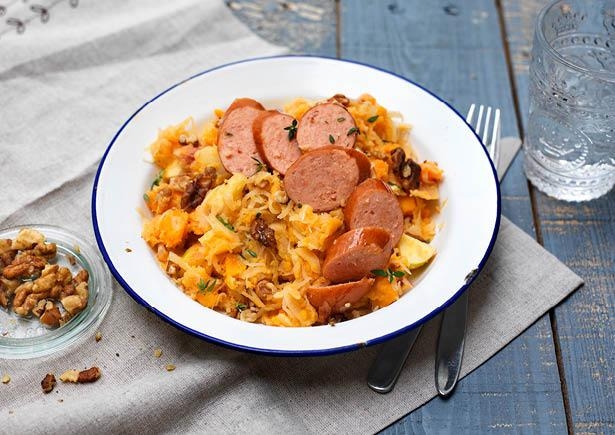 Zuurkoolstamppot met bataat en ambachtelijke rookworst