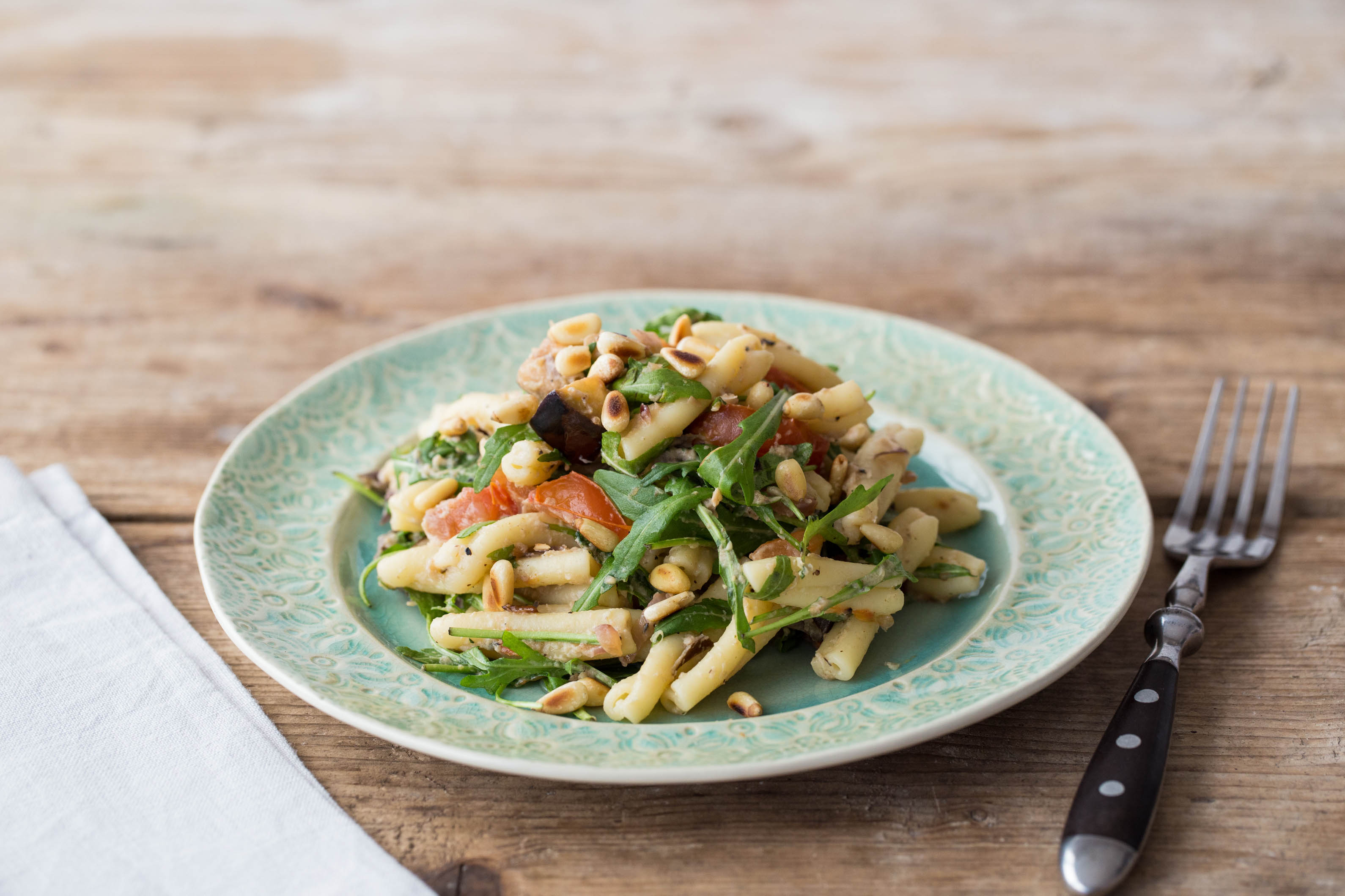 Lauwwarme pasta-auberginesalade