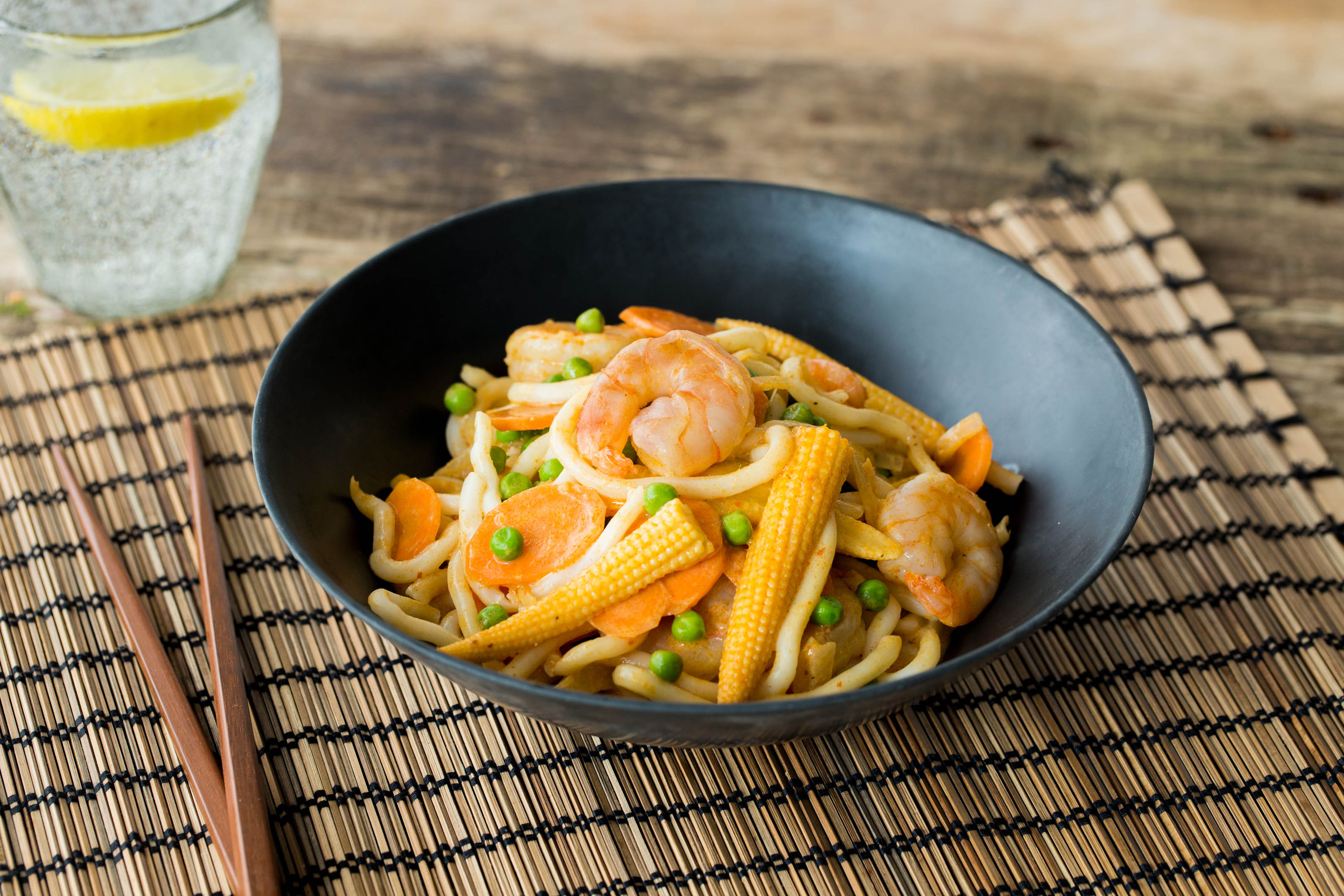 Reuzengarnalencurry met babygroenten