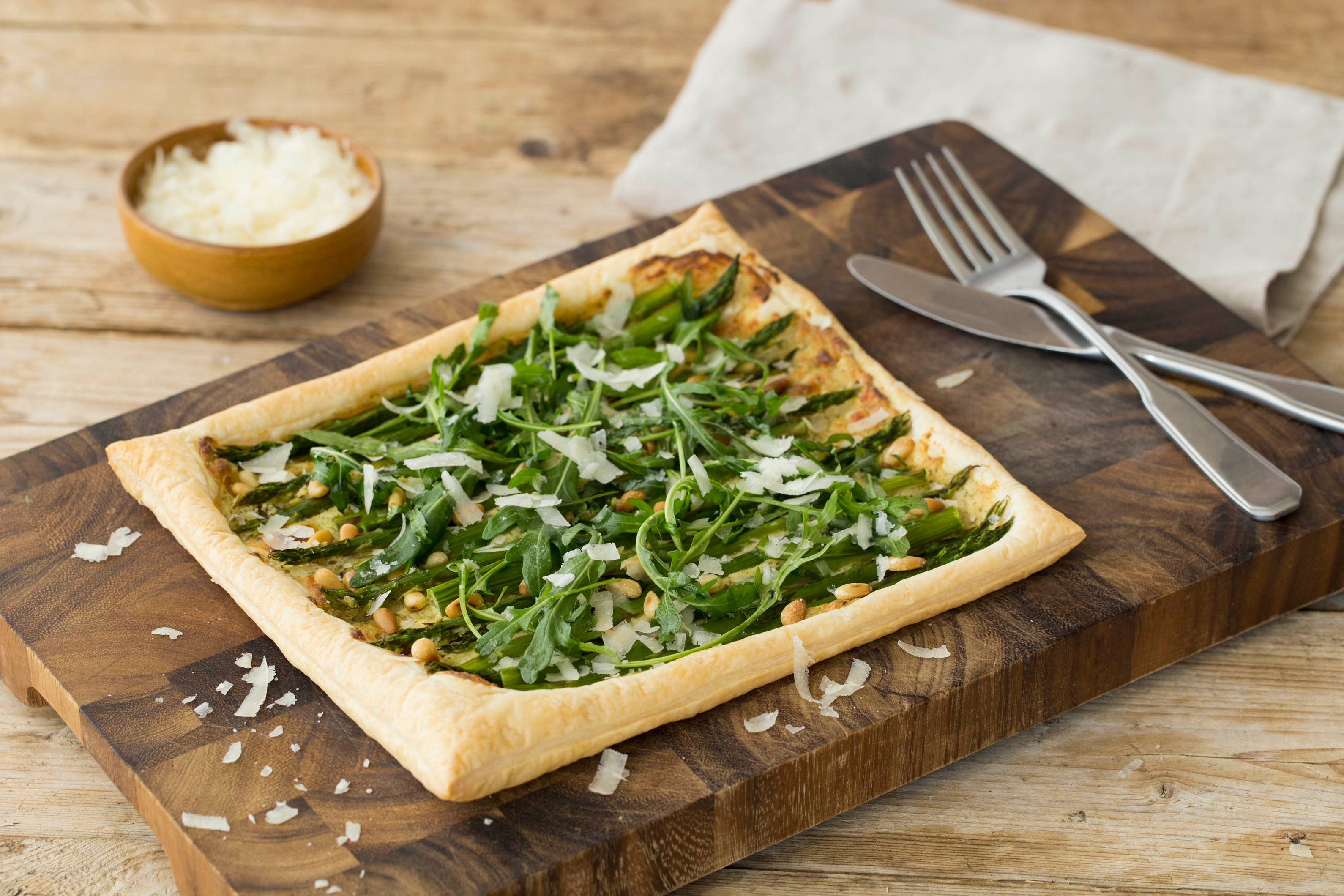 Pesto and Asparagus Tarts