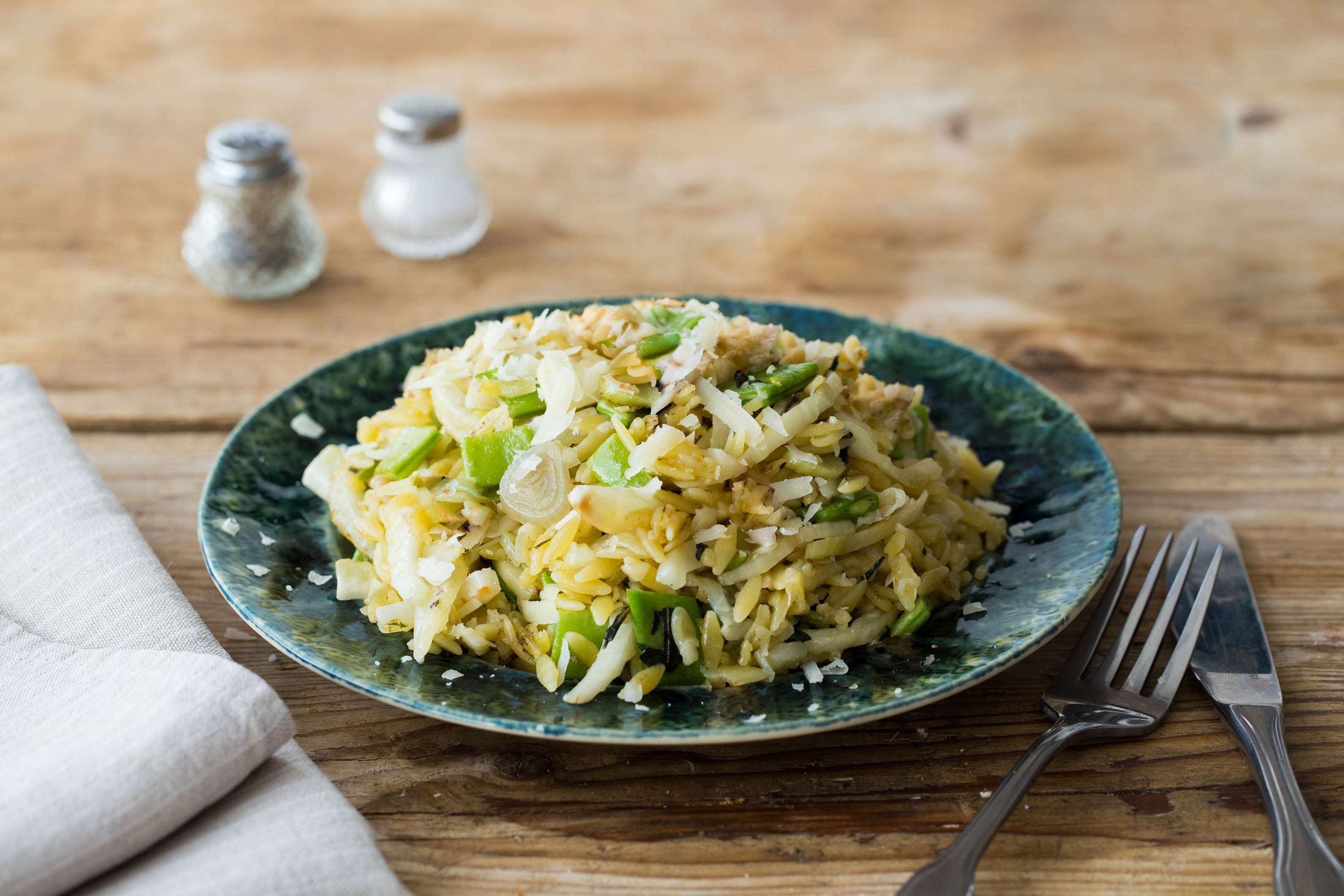 Orzo met snijbonen, venkel en grana padano