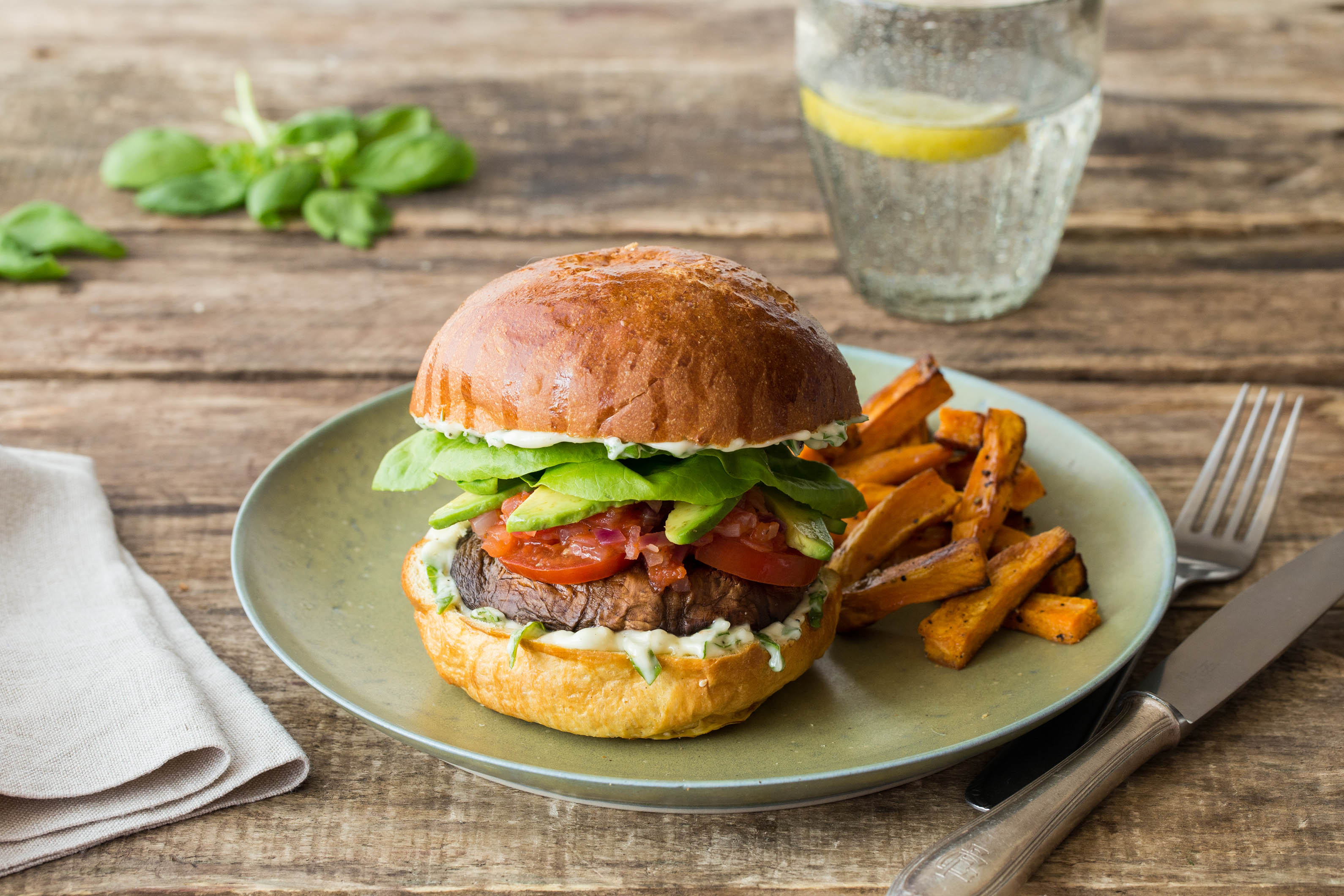 PLT (Portobello, Lettuce & Tomato)