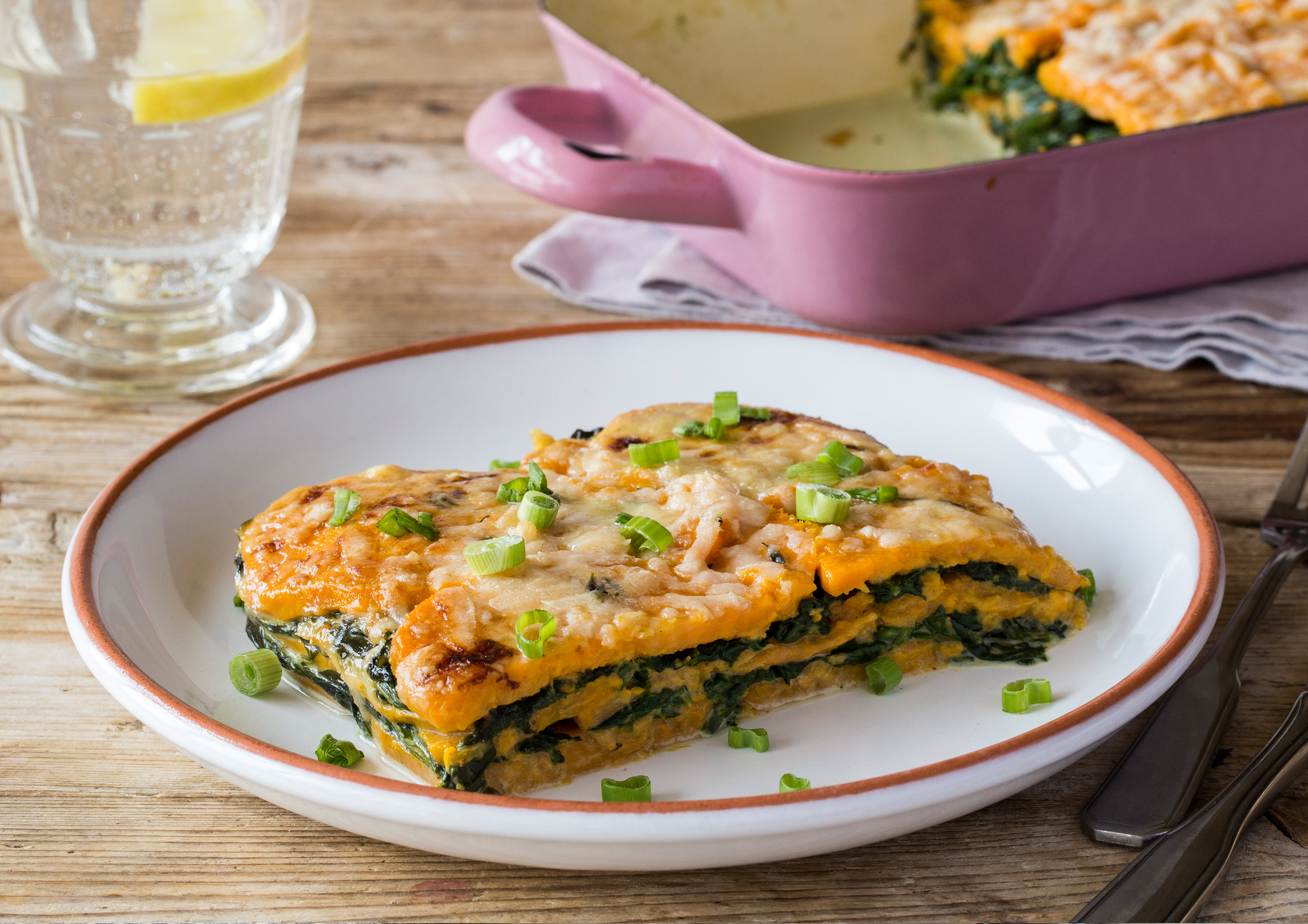 Cremiger Süßkartoffel-Spinatauflauf