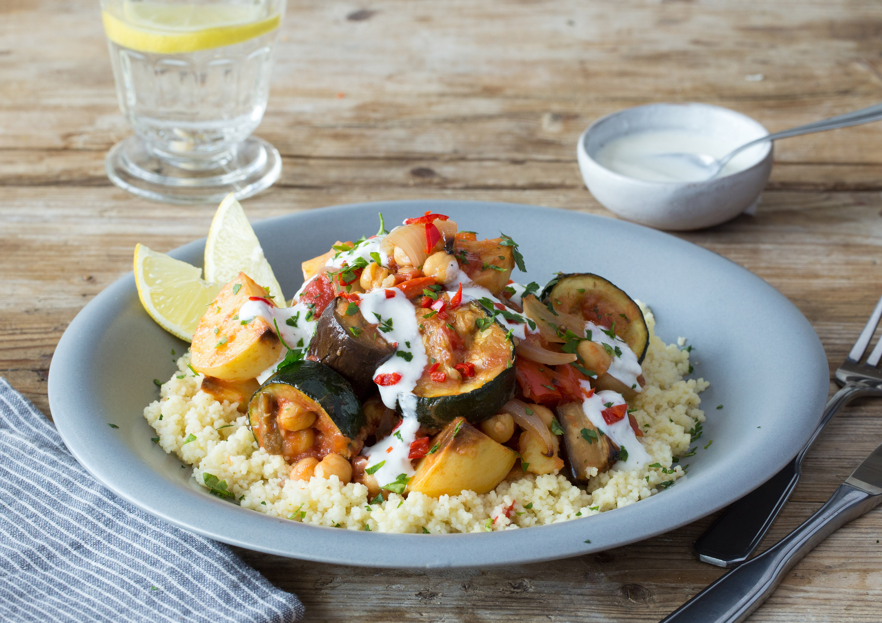 Tomatige Ofengemüse-Kichererbsen-Pfanne