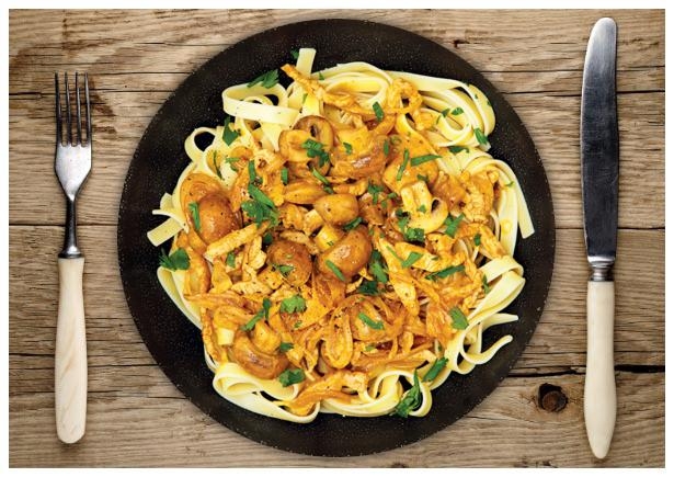 Würziges Schweinelachs-Stroganoff