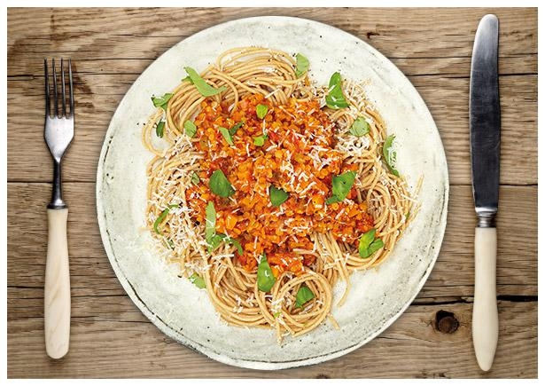 Herzhaftes Linsenragout auf Vollkornspaghetti 