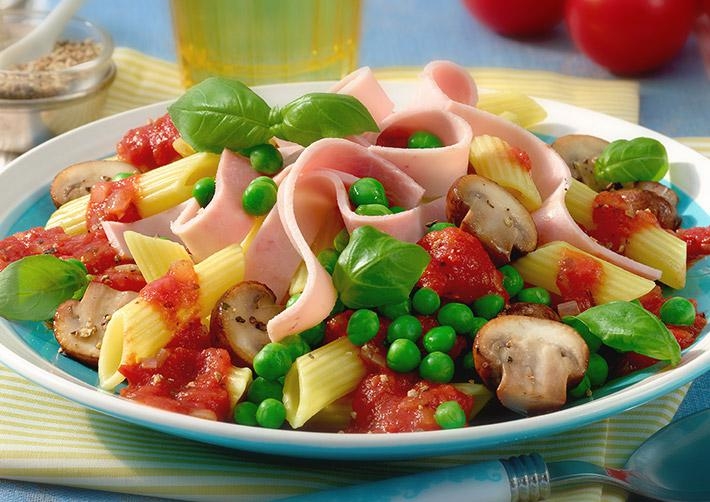 Bunte Schinken-Nudeln