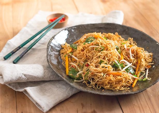 Pikante Asiatische Nudelpfanne