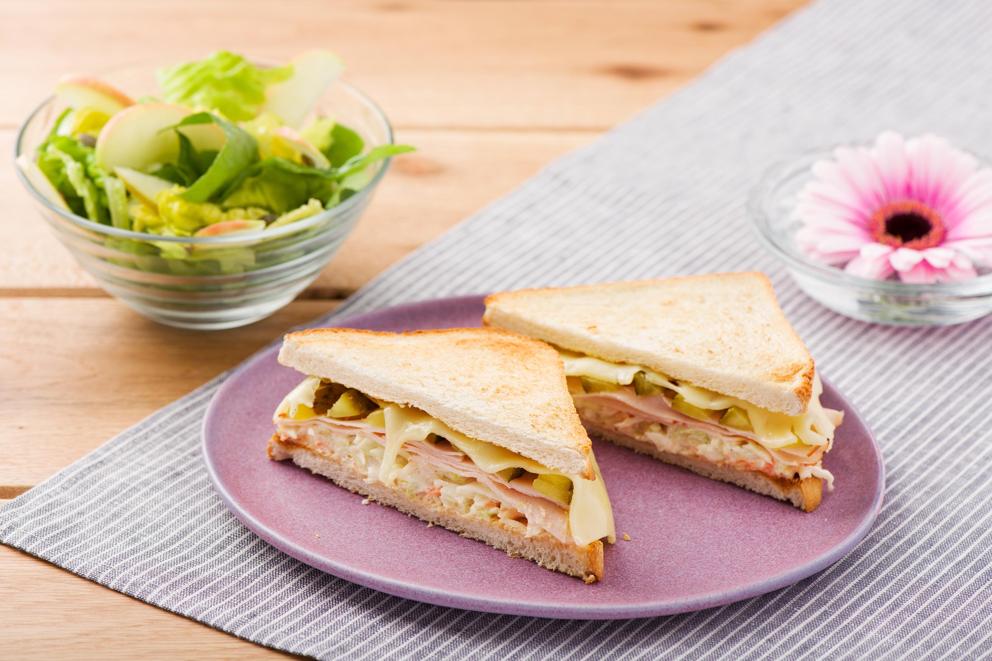 Amerikanisches Reuben-Sandwich mit Putenbrust,