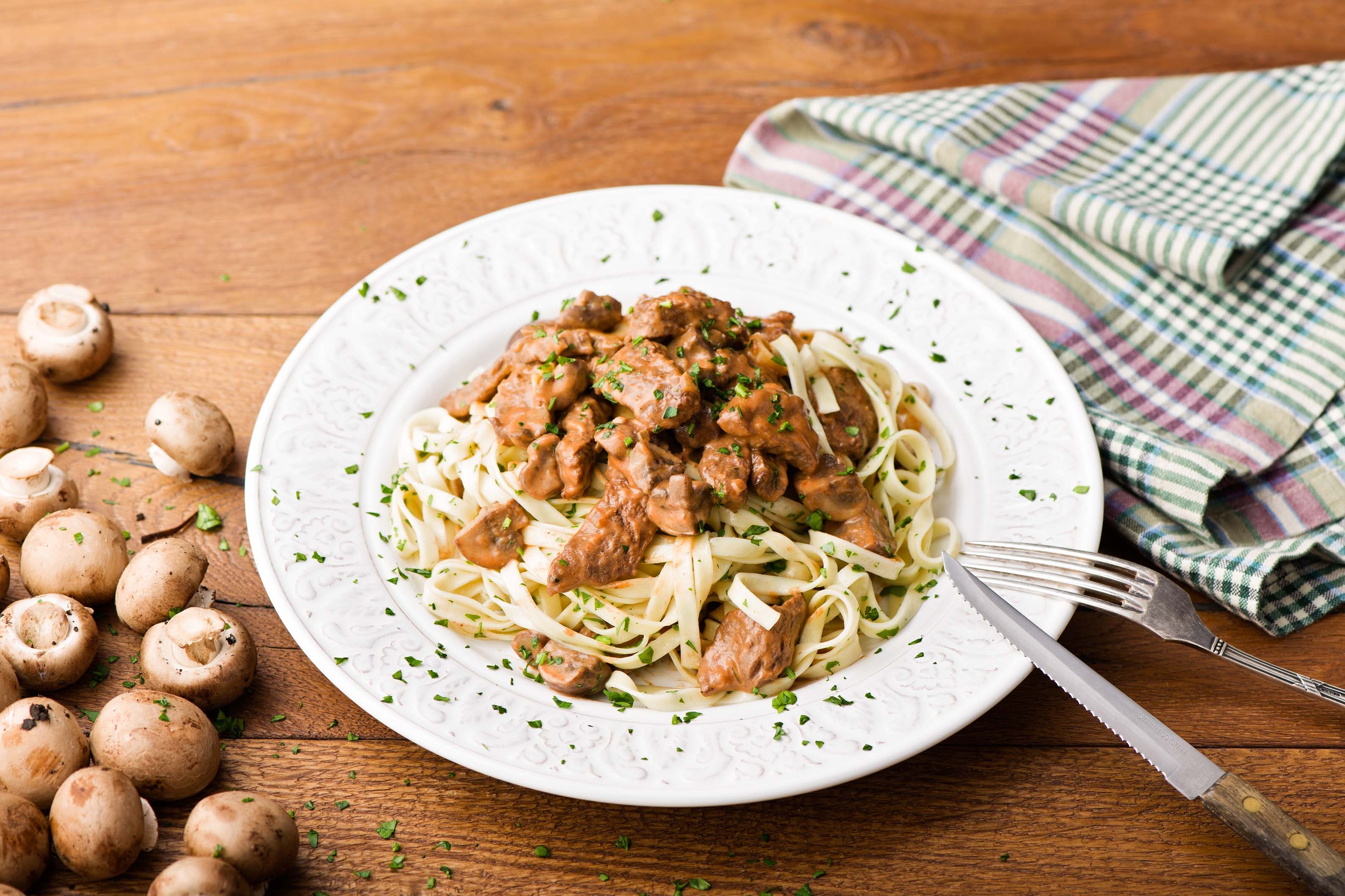 Würziges Beef-Stroganoff mit Champignons