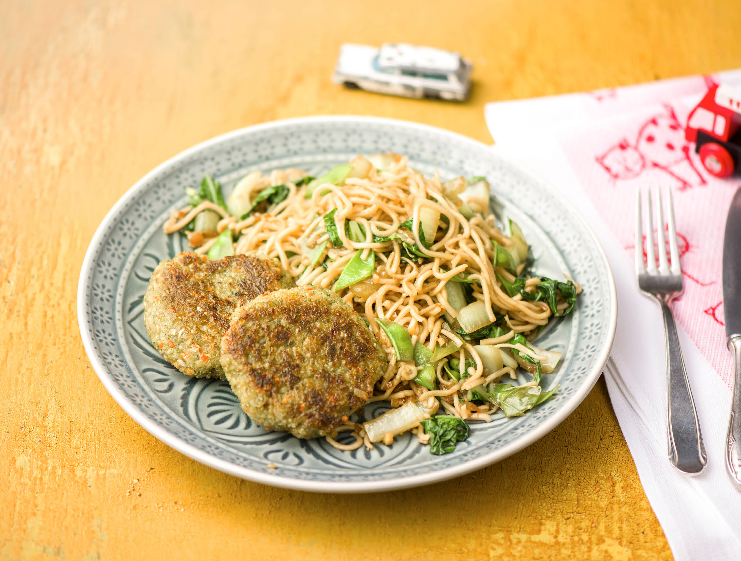 Viskoekjes met groene groenten