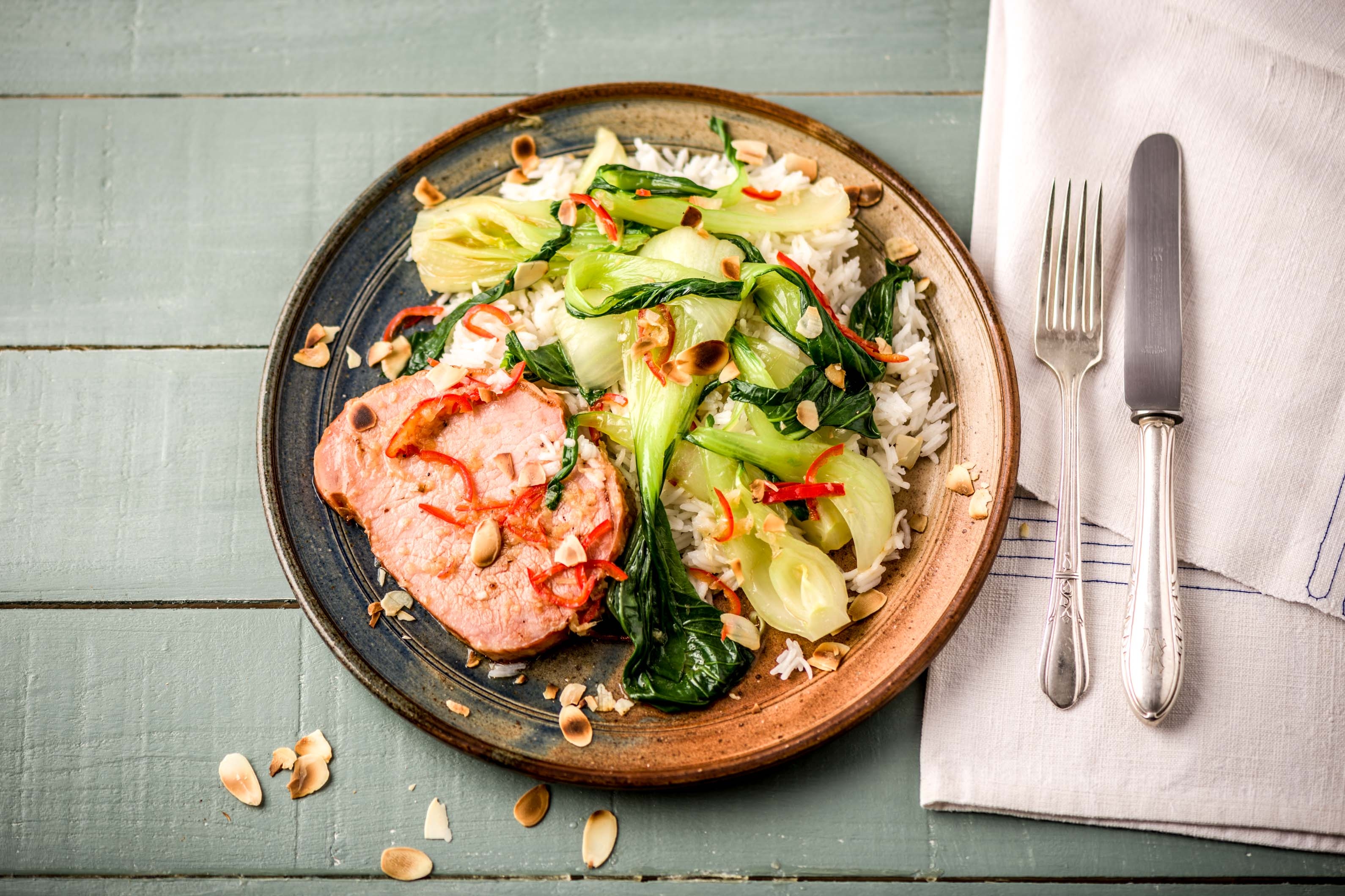 Schweinelachs mit Pak Choi